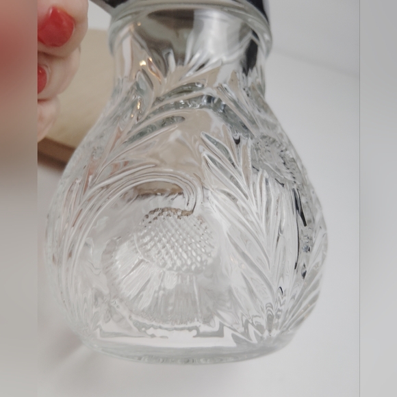 Crystal Cut Floral Leaf Pattern Glass Syrup Dispenser/ Pitcher with Lid - Picture 5 of 8